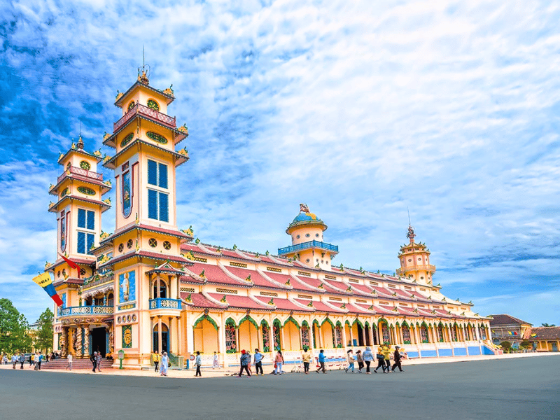 Cao Dai Temple