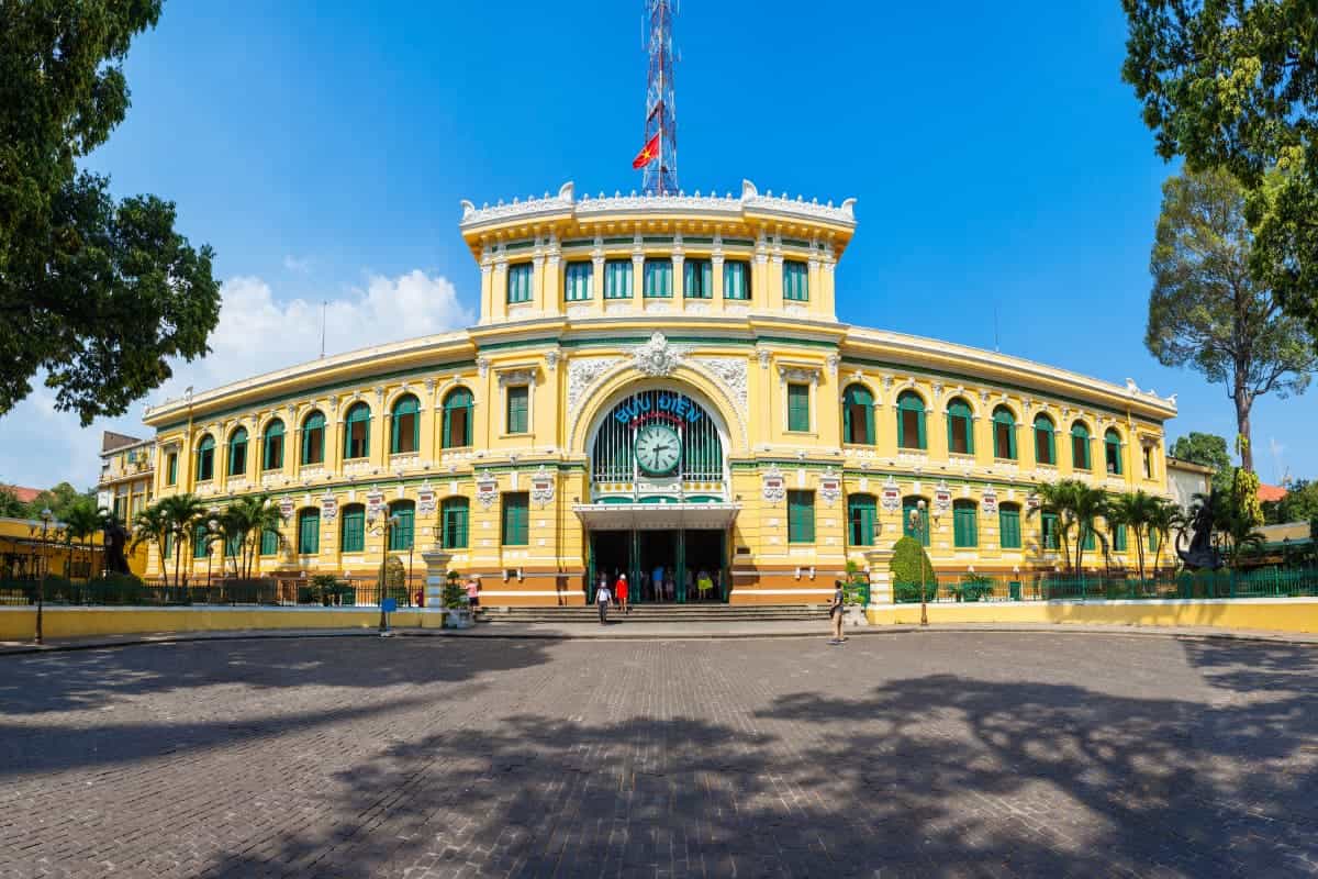 Central-Post-Office-Ho-Chi-Minh