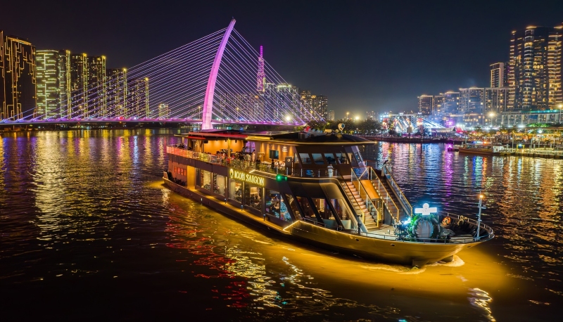 Enjoy-The-Night-With-A-Dinner-Cruise-in-Ho-Chi-Minh-City