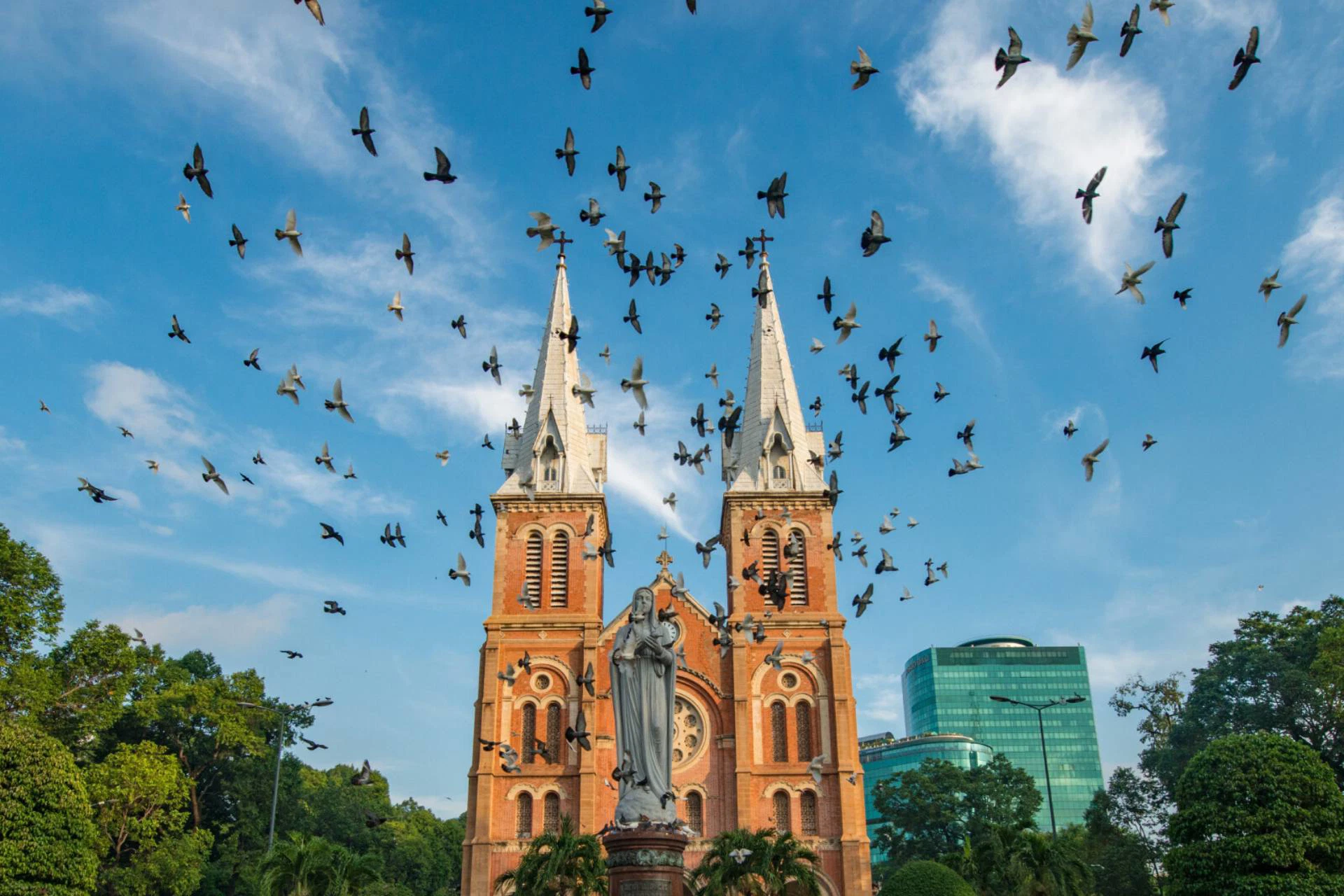 Ho-Chi-Minh-City-Cu-Chi-Tunnel-Full-Day