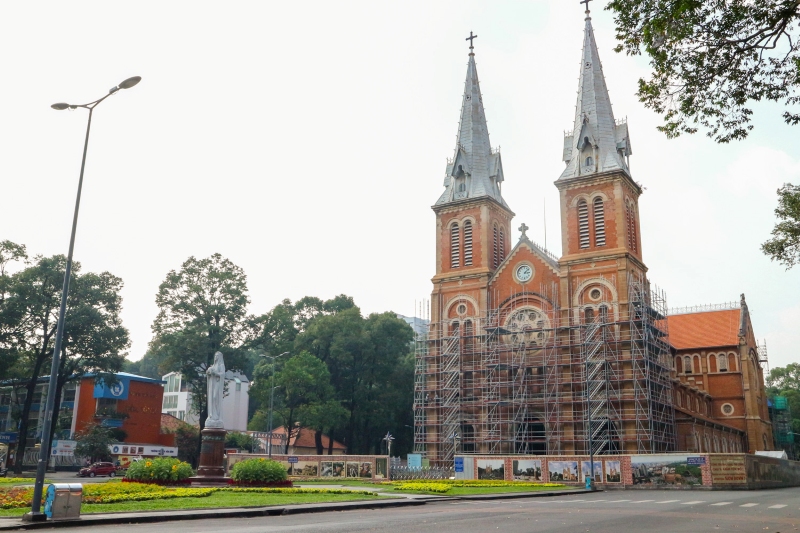 Notre-Dame-Cathedral-of-Saigon