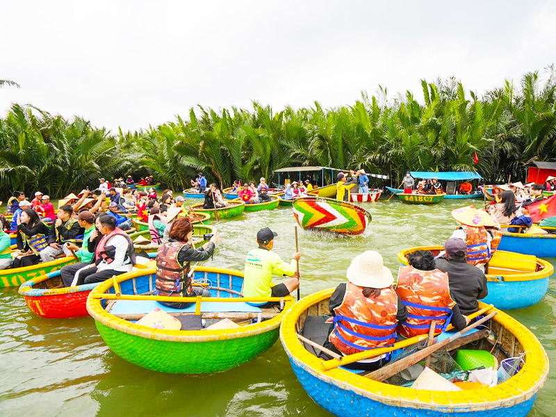 bay-mau-coconut-forest-basket-boat-tour-hoi-an