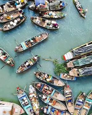 Cai Be floating market
